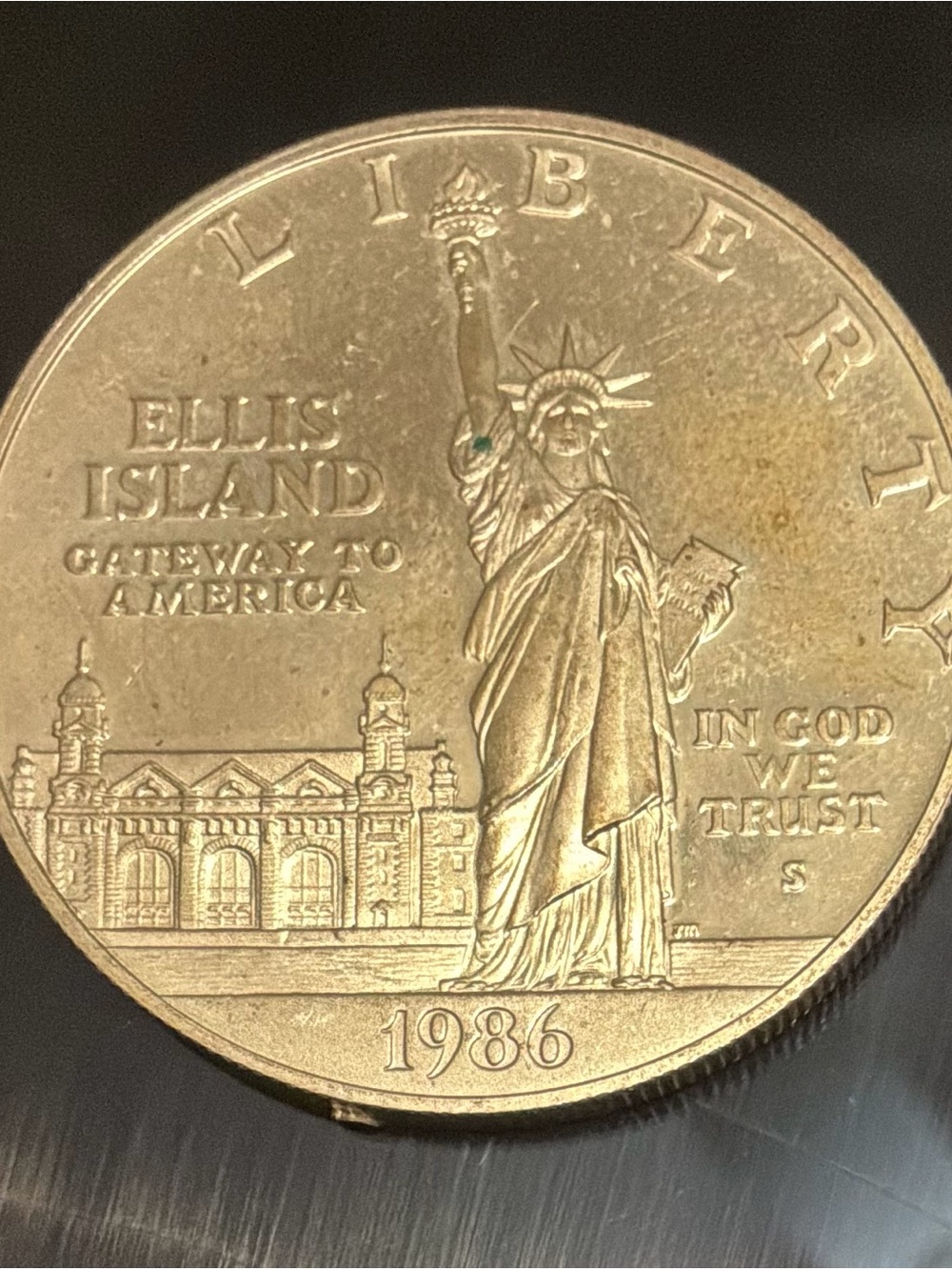 Vintage 1986 Ellis Island Commemorative Coin mint in San Francisco